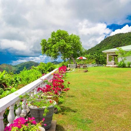 Maison Du Soleil Self Catering Anse Lazio Eksteriør billede