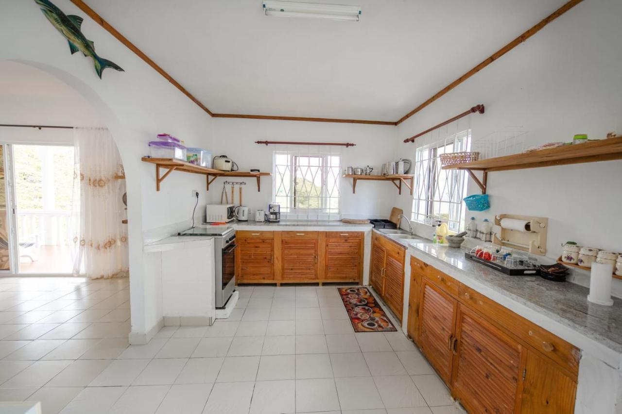 Maison Du Soleil Self Catering Anse Lazio Eksteriør billede